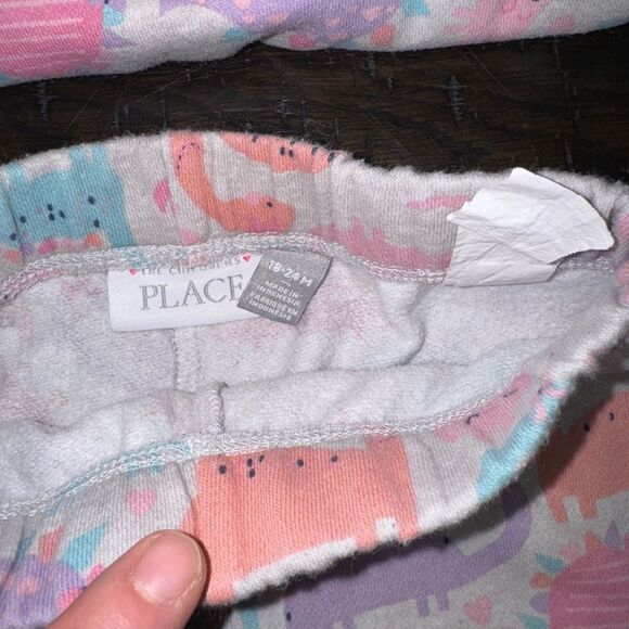 18-24m girls children’s place dinosaur hooded sweatsuit - Picture 3 of 4